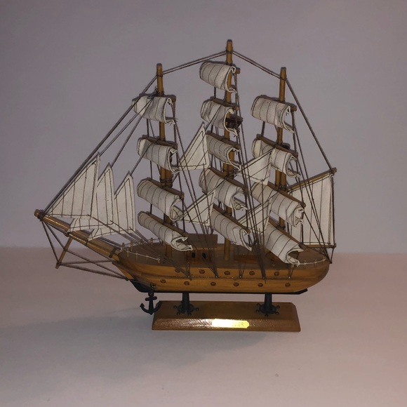Other - 🎉2x HP🎉 Mayflower Ship Figurine